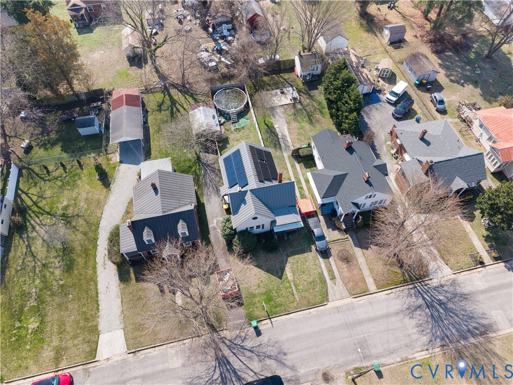 1720 Lamar Ave