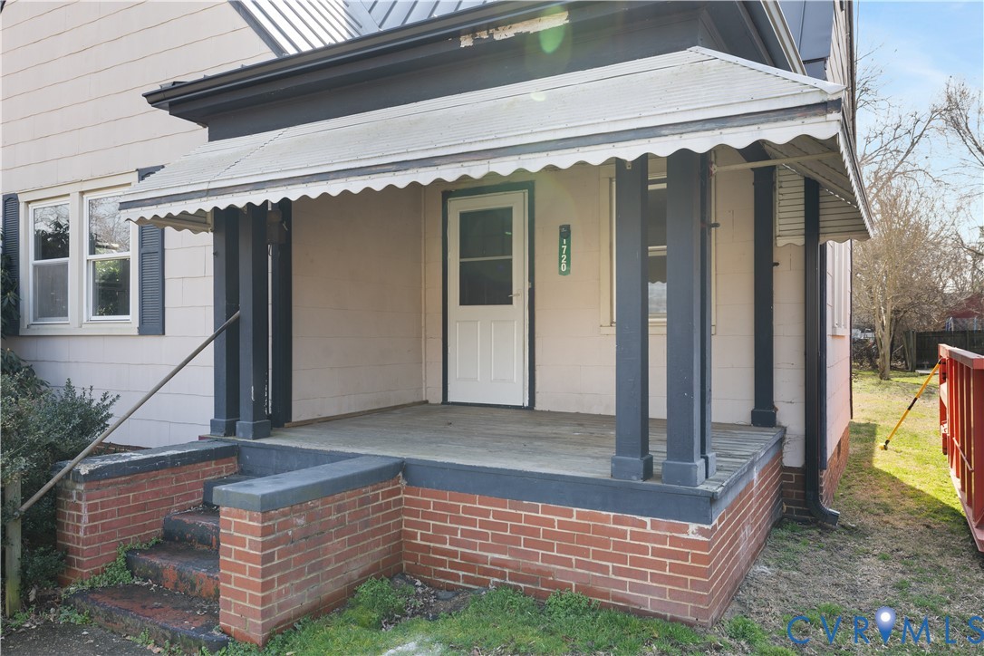 1720 Lamar Ave