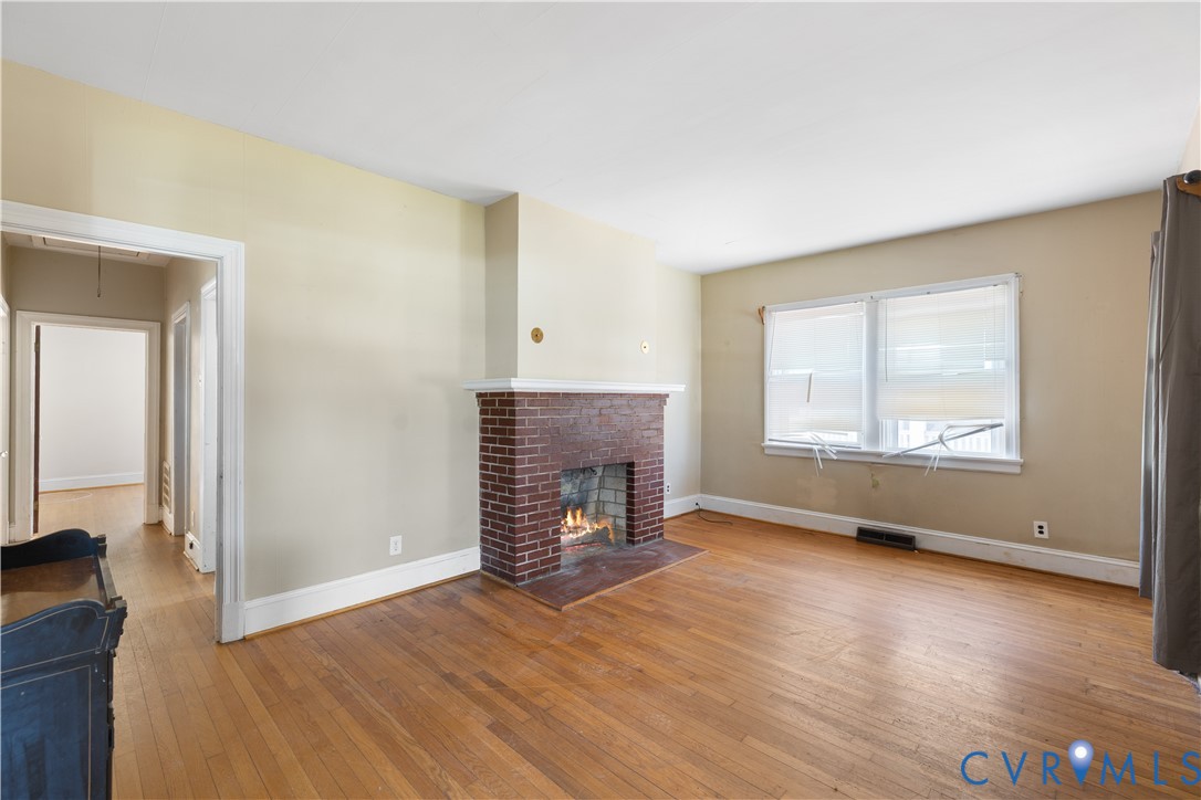 1720 Lamar Ave