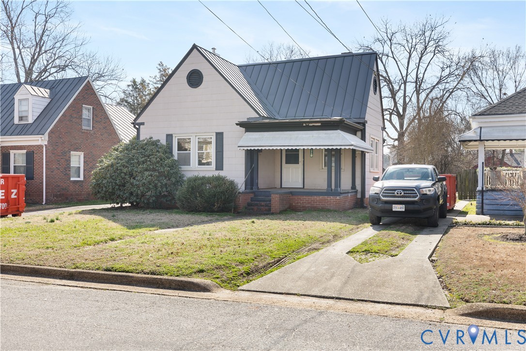 1720 Lamar Ave