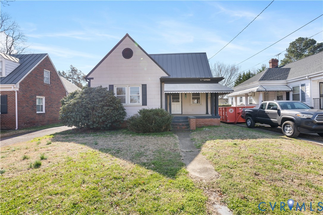 1720 Lamar Ave
