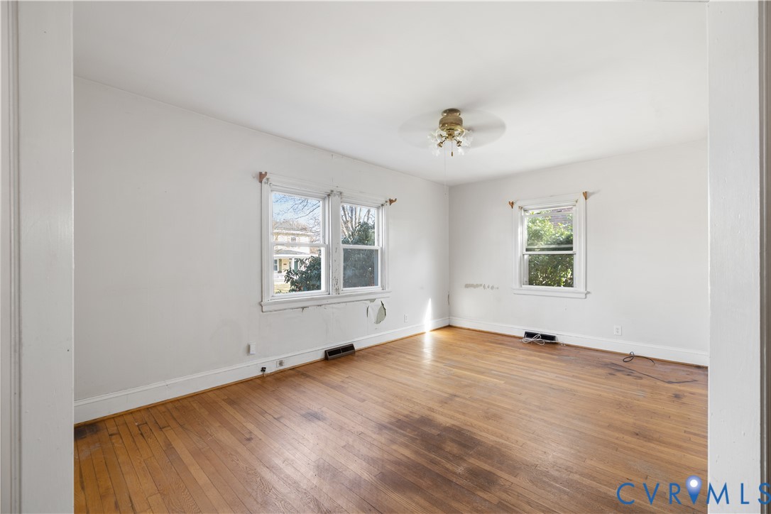 1720 Lamar Ave