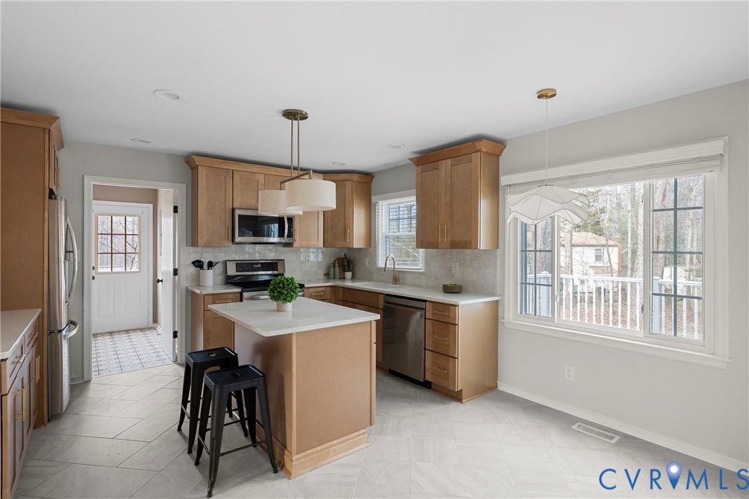 7301 Native Dancer Dr