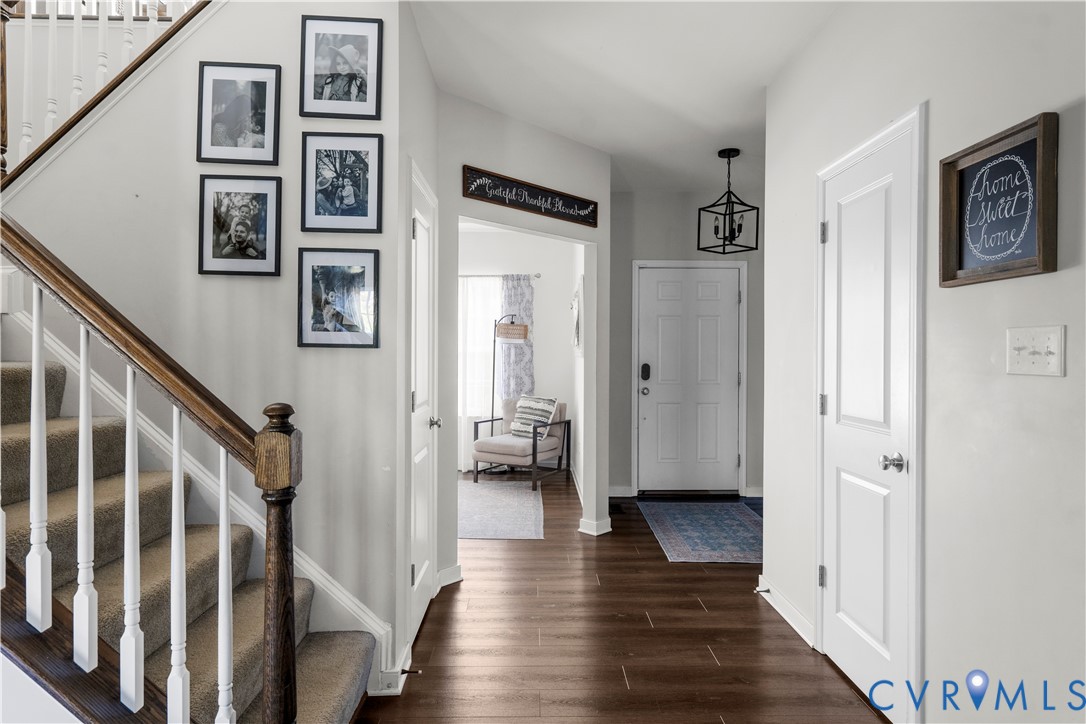 6800 Stafford Park Dr