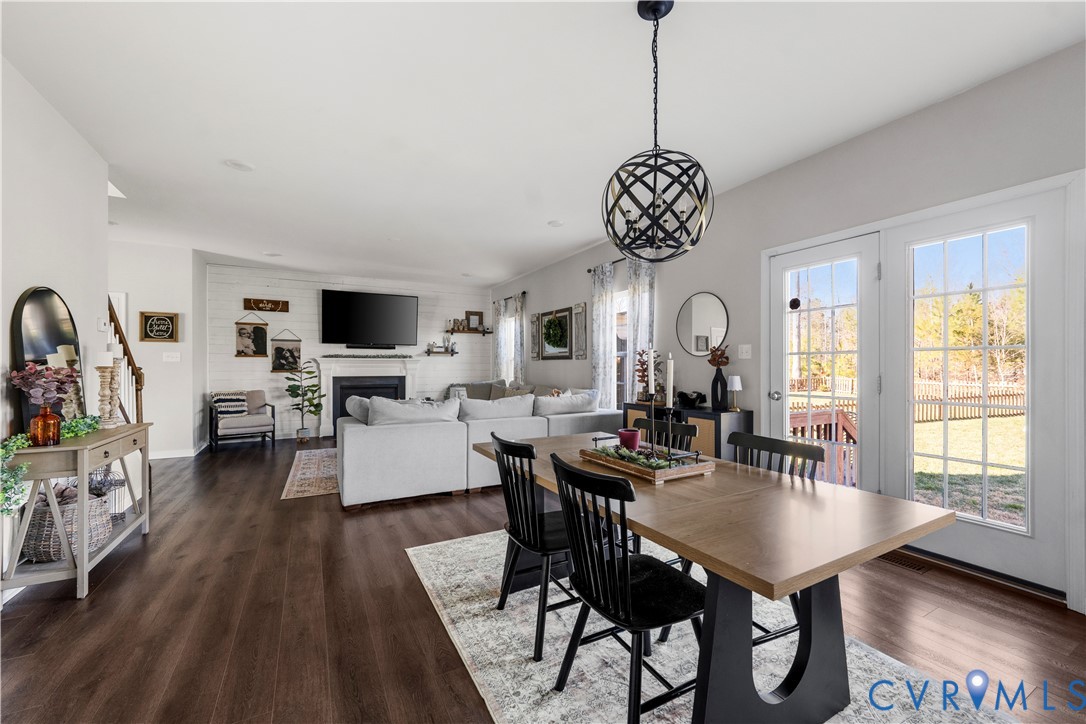 6800 Stafford Park Dr