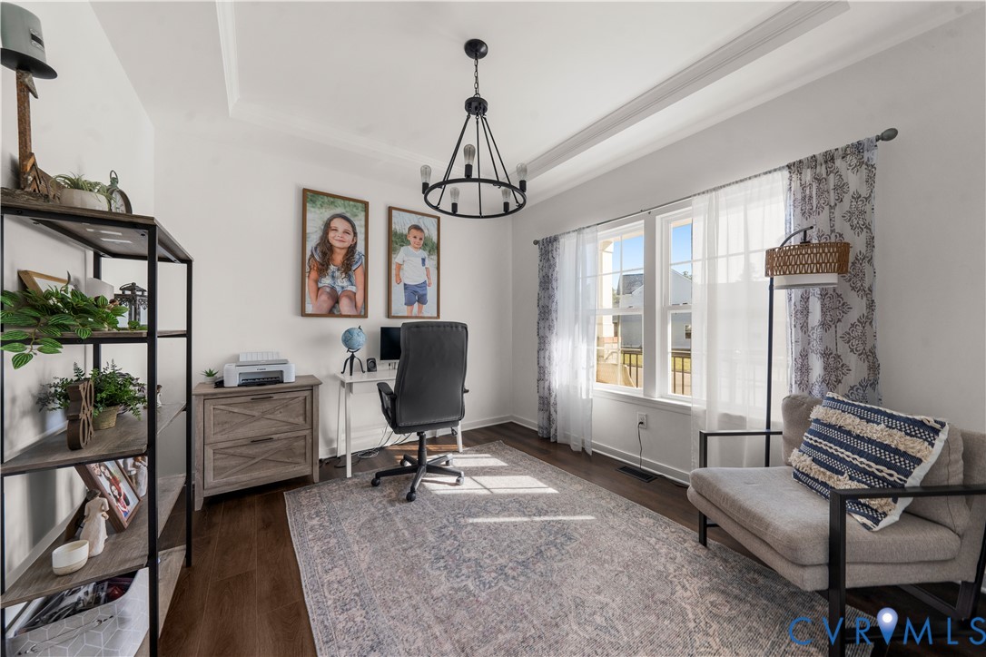 6800 Stafford Park Dr