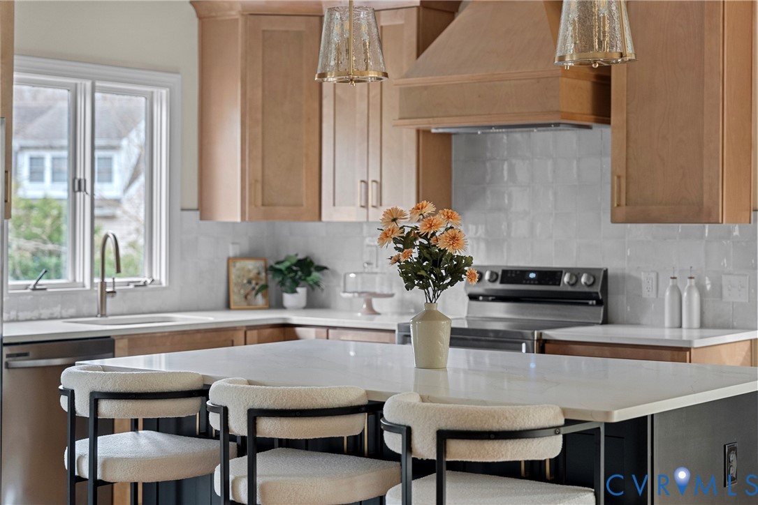 8303 Bon Air Station Ct