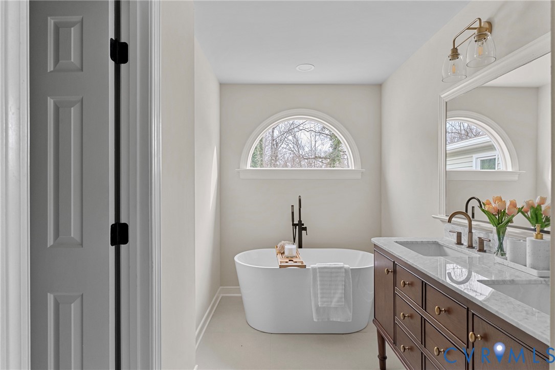 8303 Bon Air Station Ct