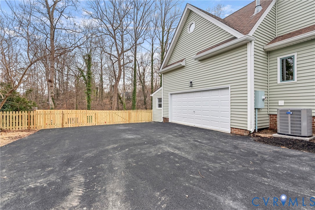 8303 Bon Air Station Ct