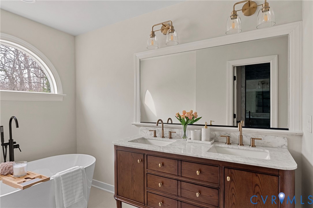 8303 Bon Air Station Ct