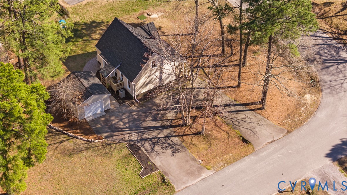 24204 Gloria Dr