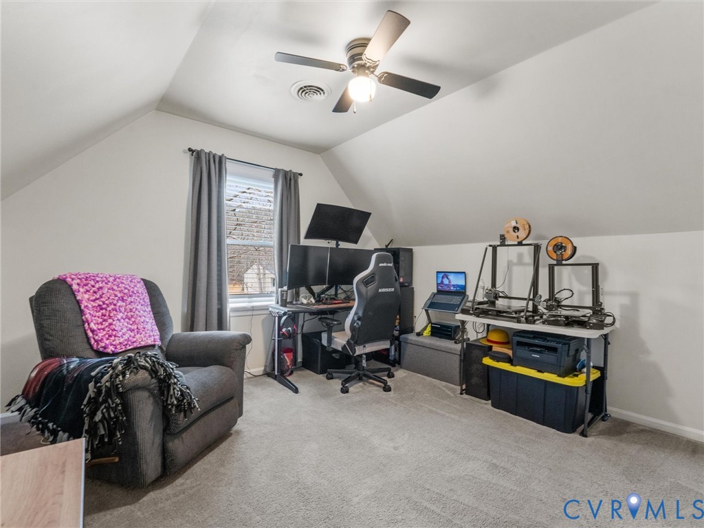 24204 Gloria Dr
