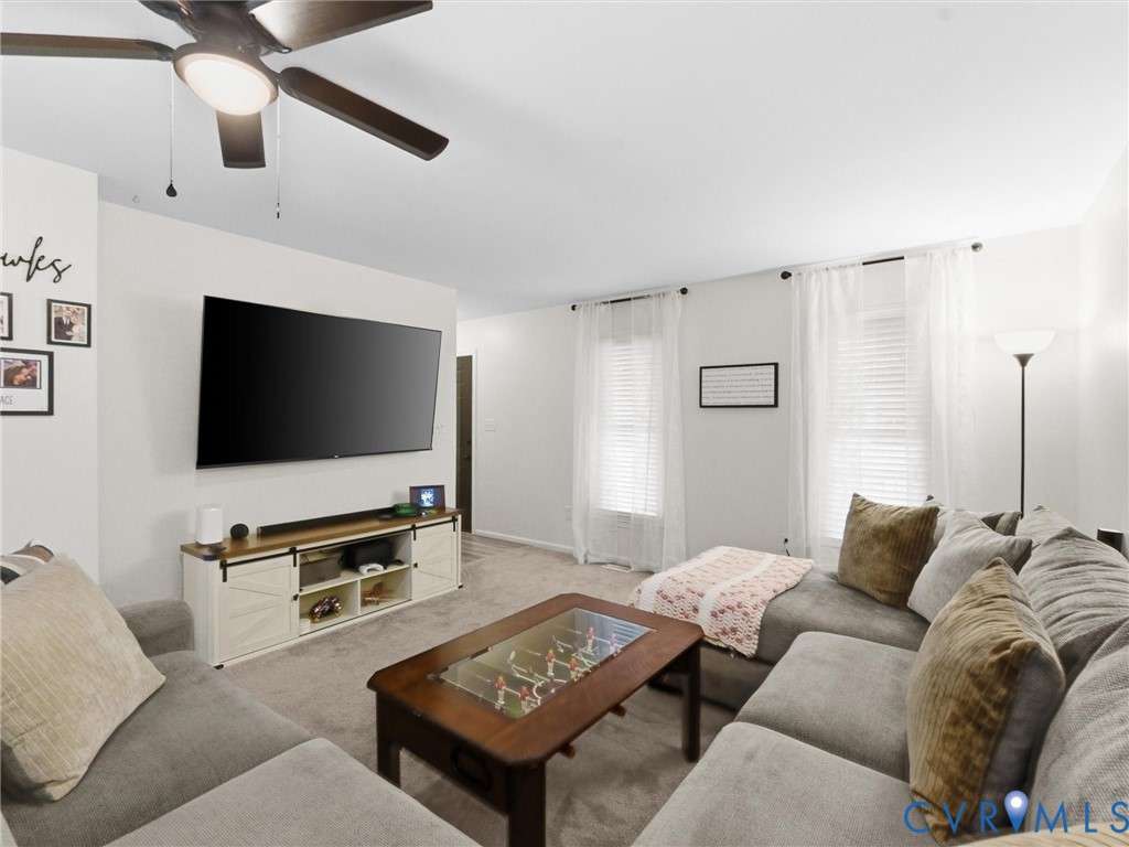 24204 Gloria Dr