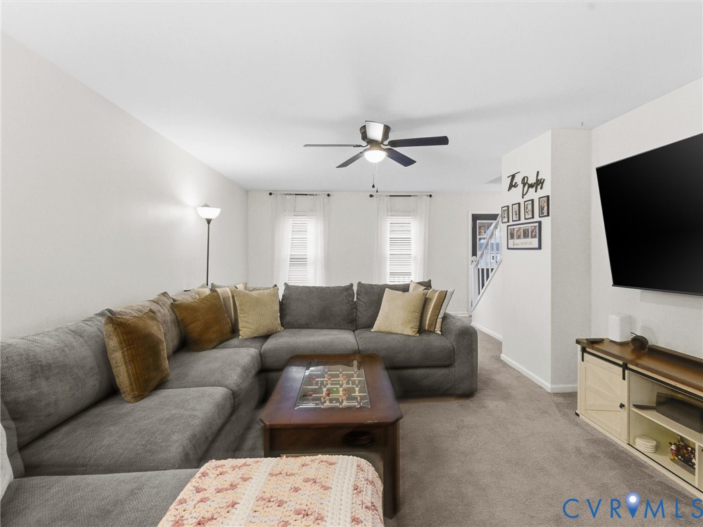 24204 Gloria Dr