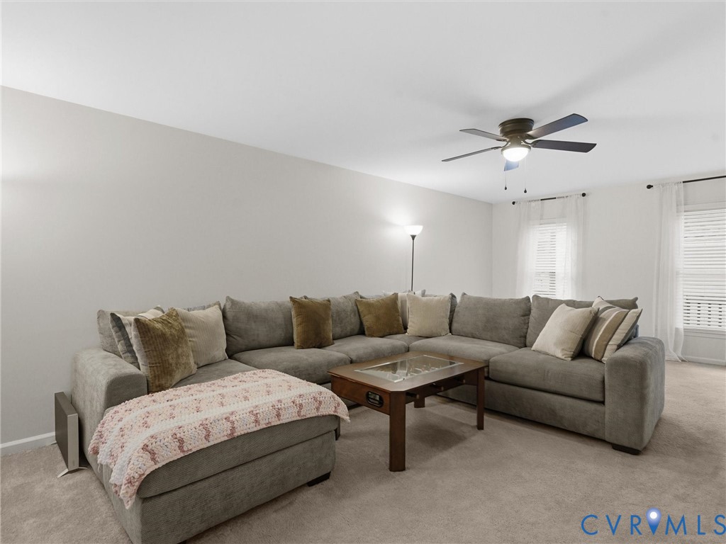 24204 Gloria Dr