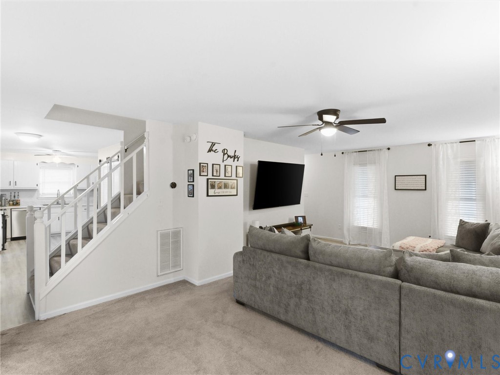 24204 Gloria Dr