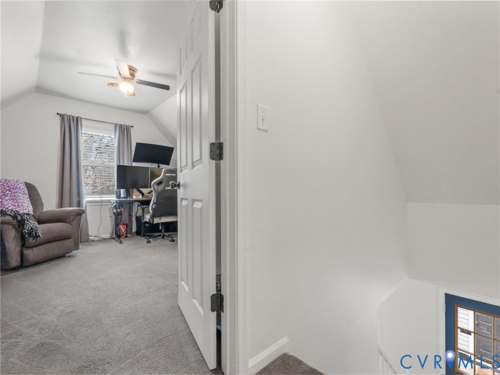 24204 Gloria Dr