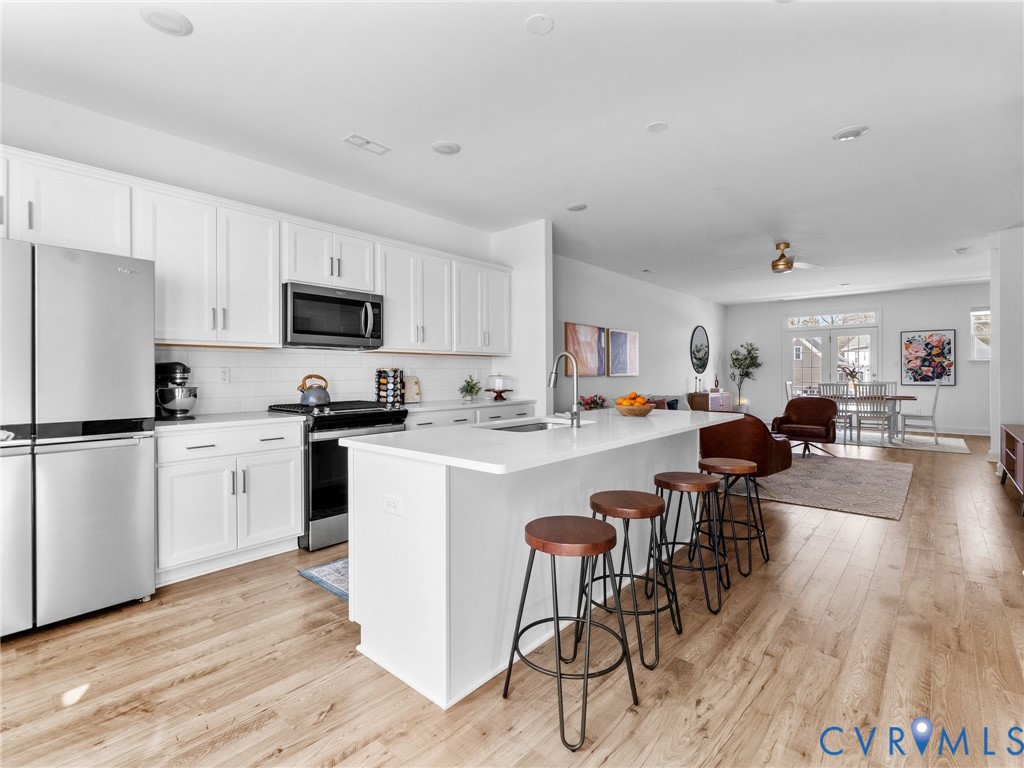 421 Randolph View Dr