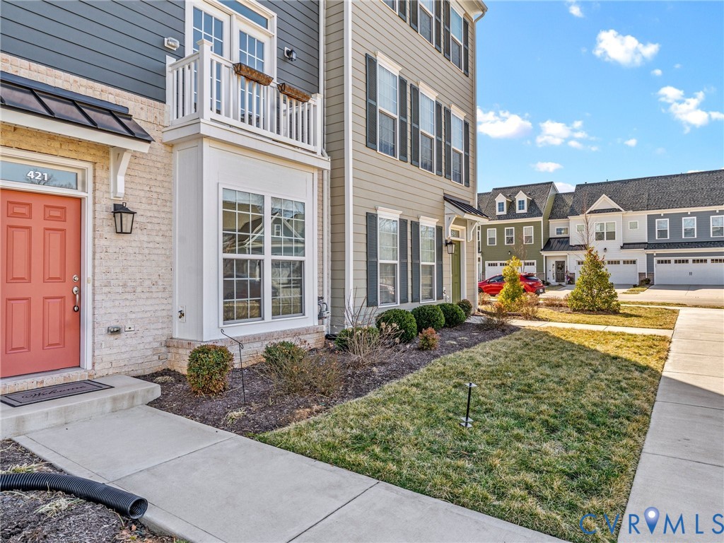 421 Randolph View Dr