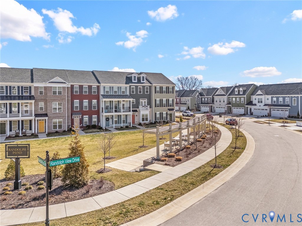 421 Randolph View Dr