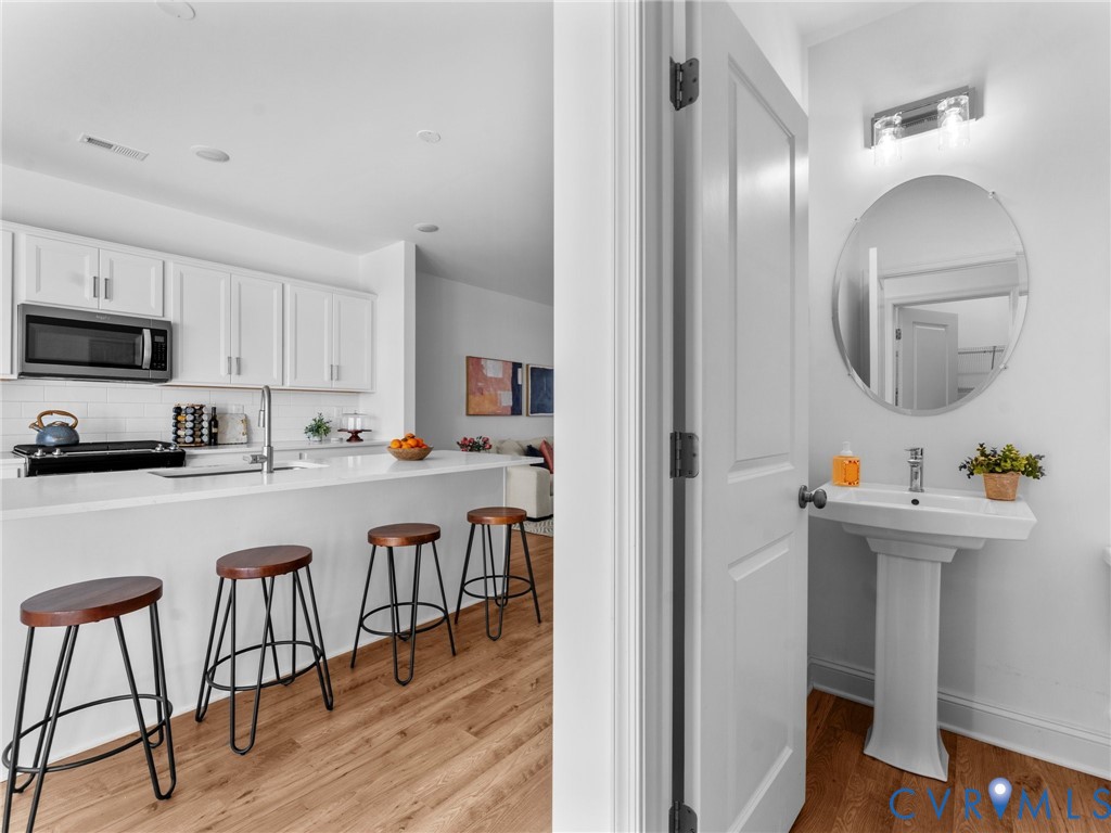 421 Randolph View Dr