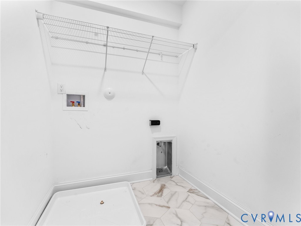 421 Randolph View Dr