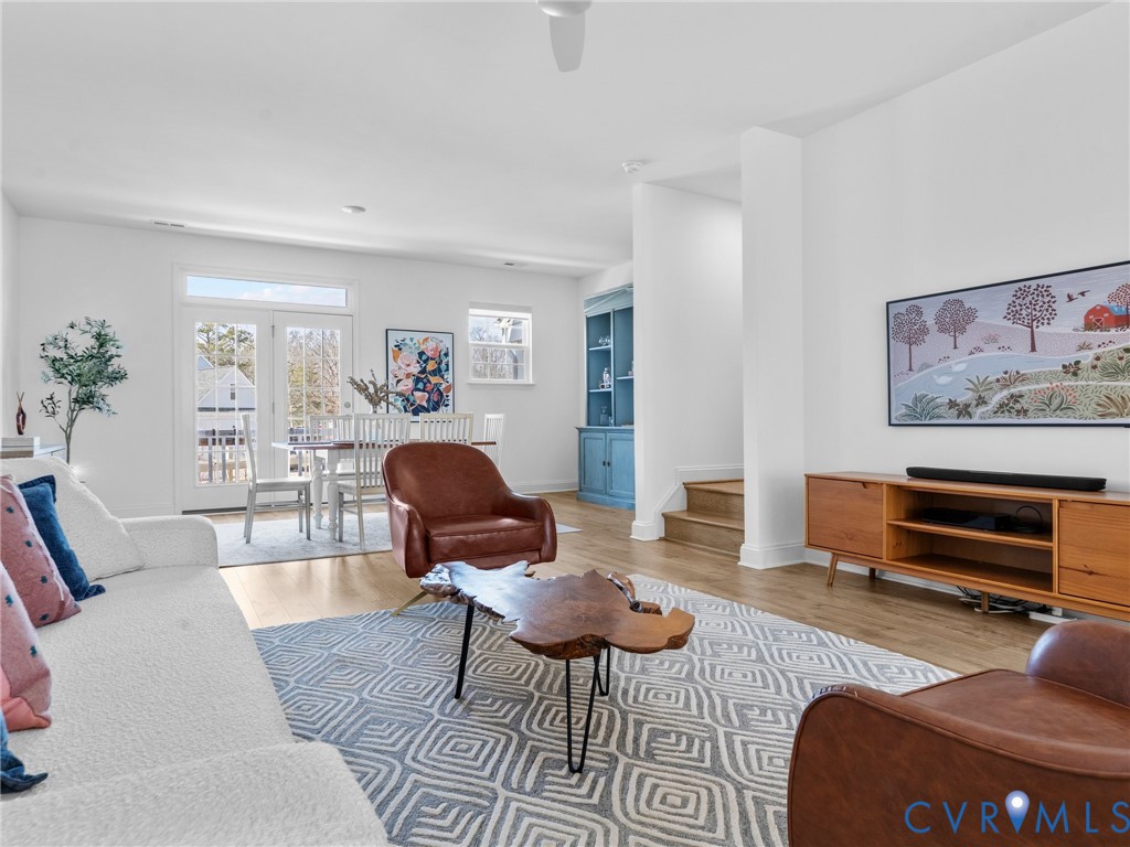 421 Randolph View Dr