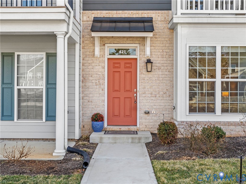 421 Randolph View Dr