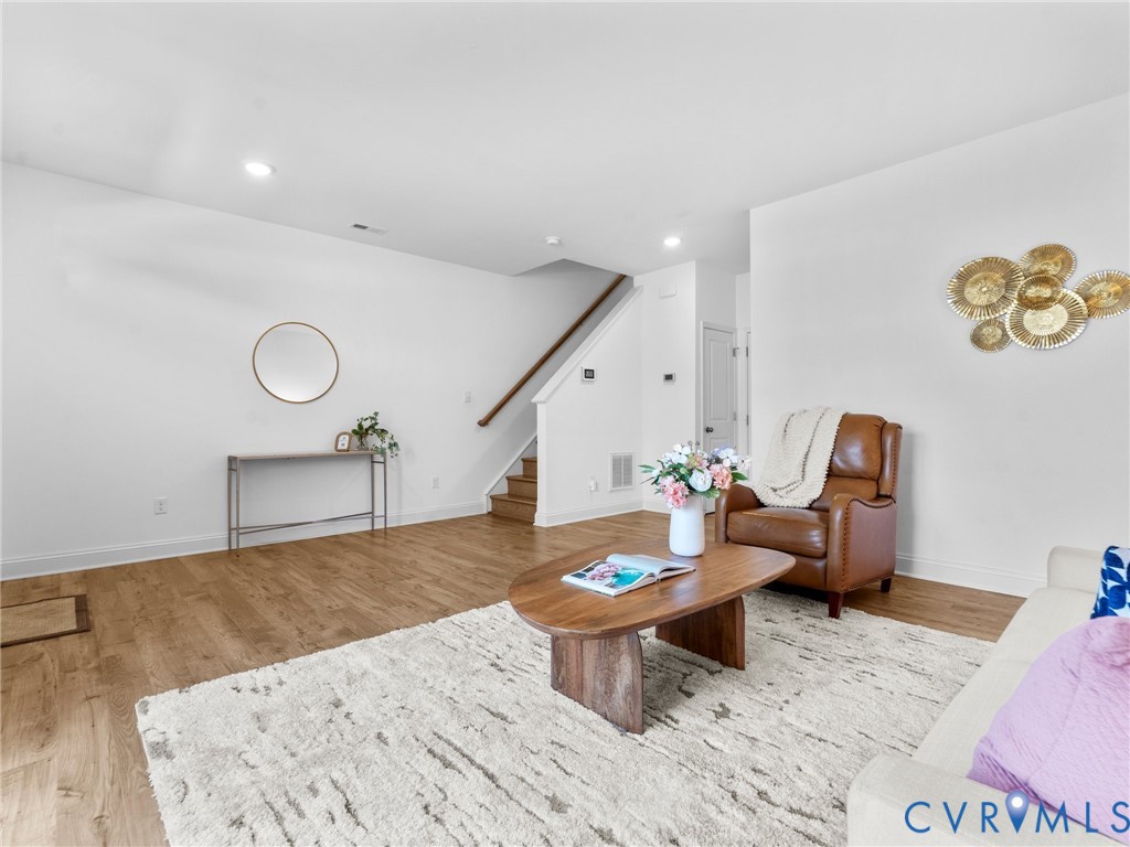 421 Randolph View Dr