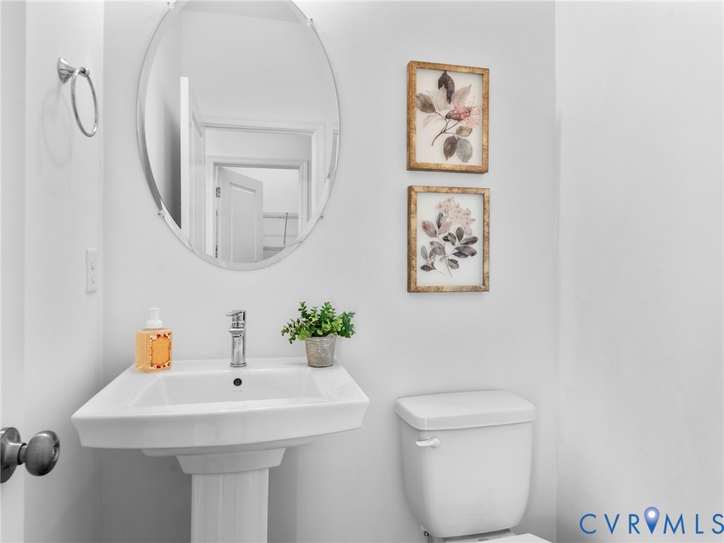 421 Randolph View Dr