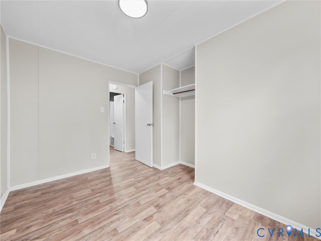 2228 Cullen Rd
