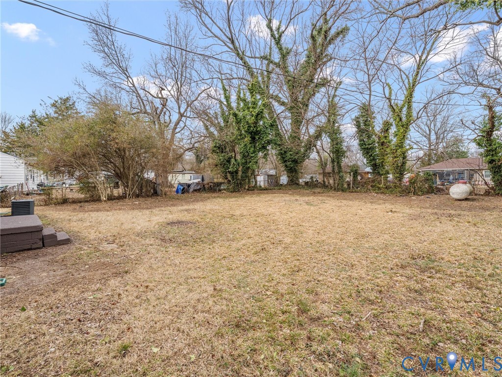 2228 Cullen Rd