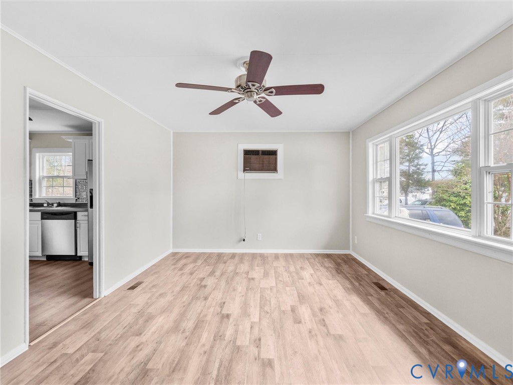 2228 Cullen Rd