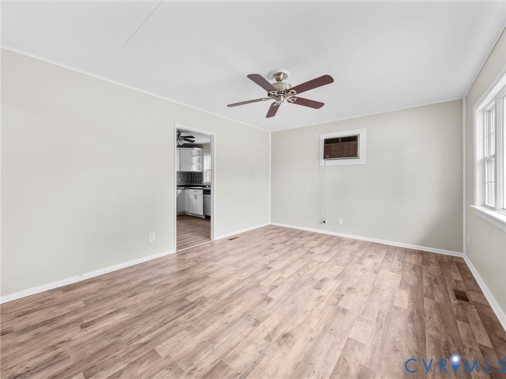2228 Cullen Rd