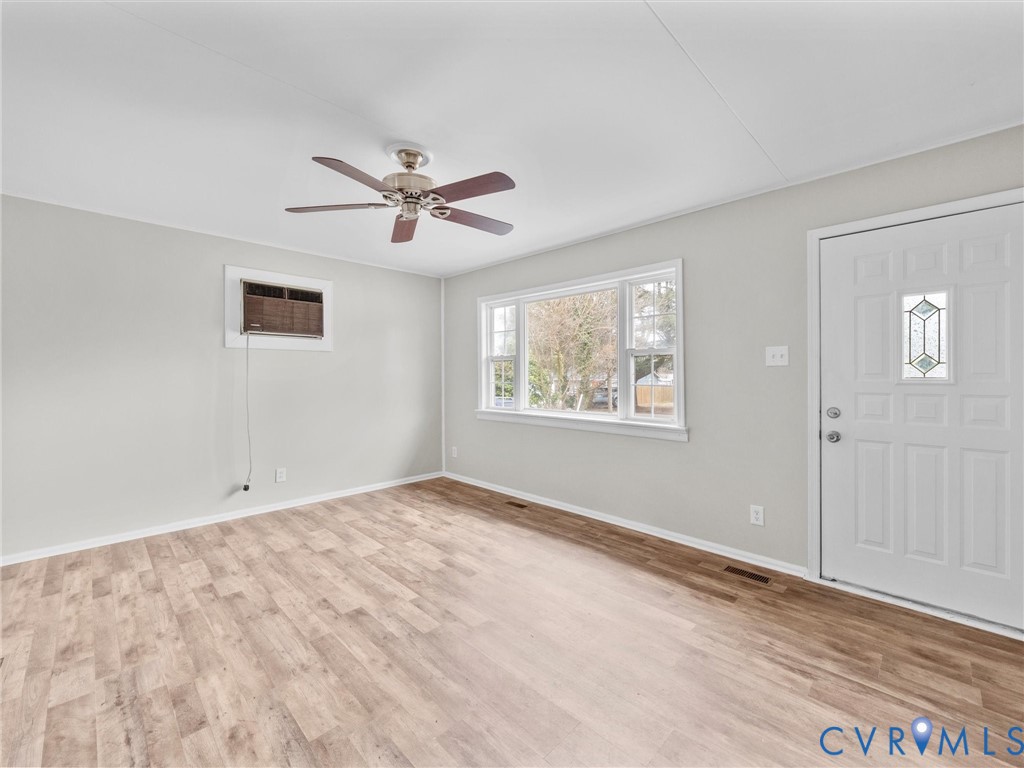 2228 Cullen Rd