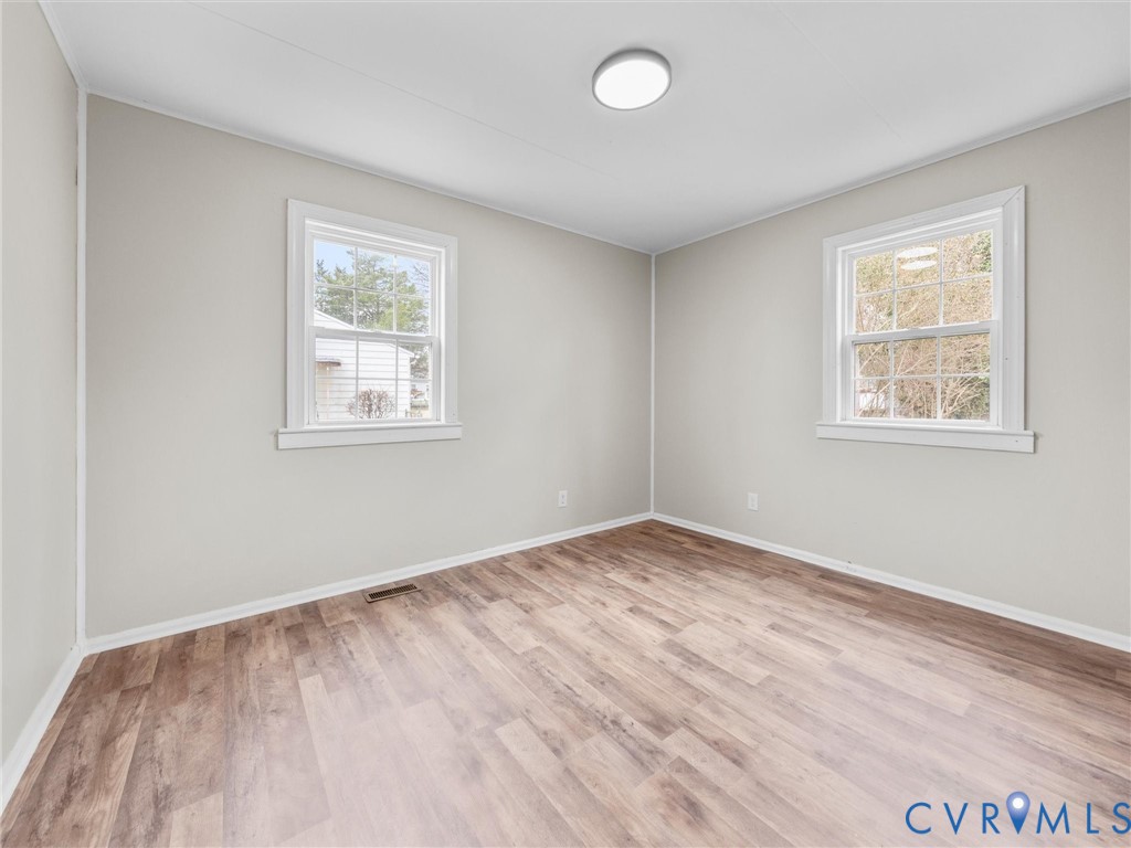2228 Cullen Rd