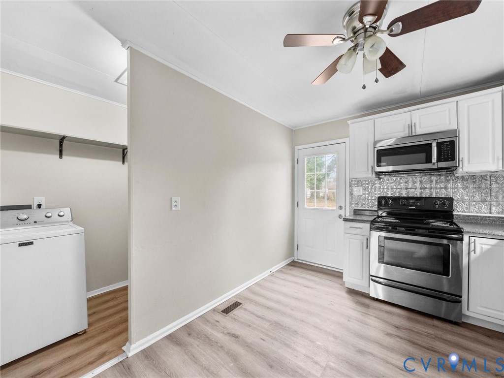 2228 Cullen Rd
