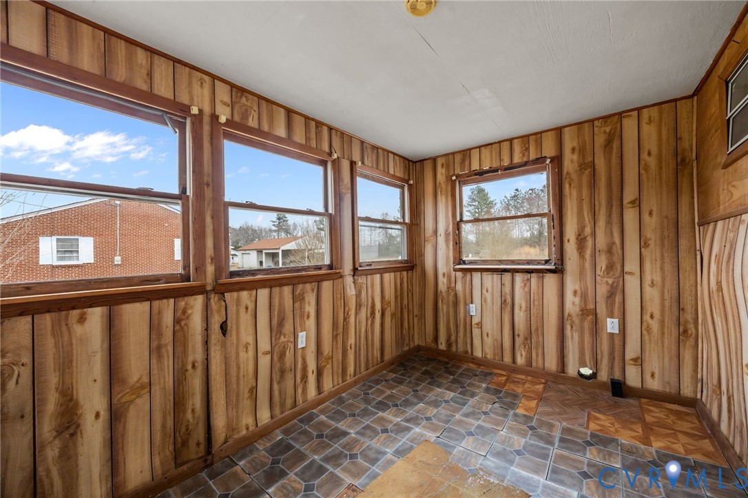 10187 Birch Island Rd