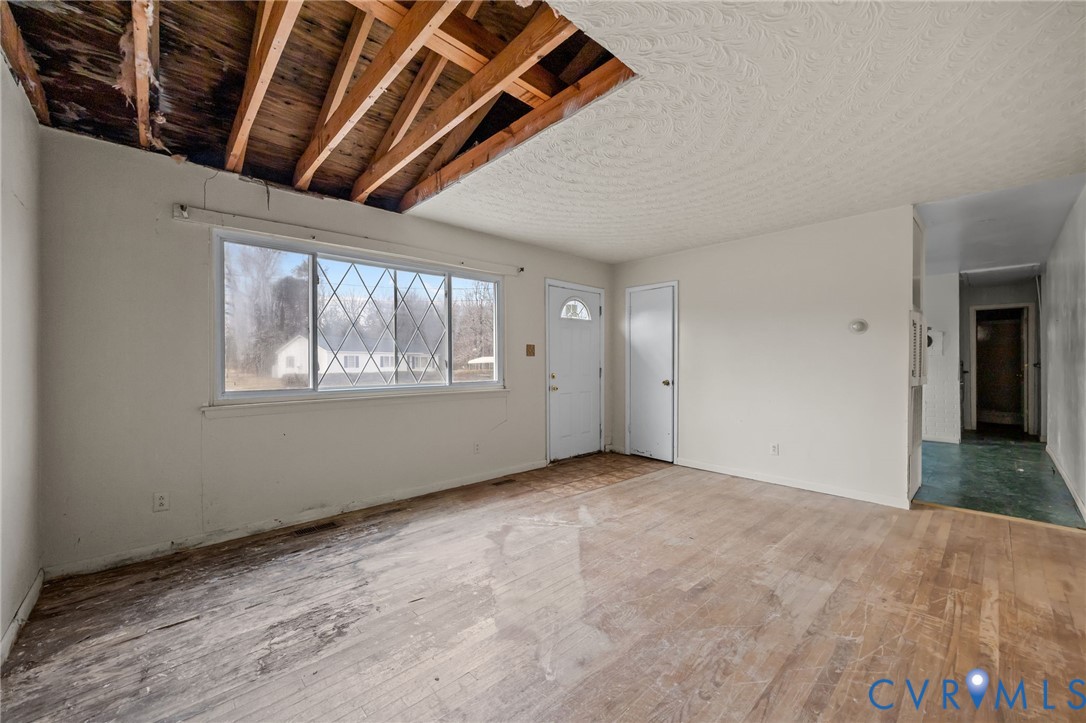 10187 Birch Island Rd