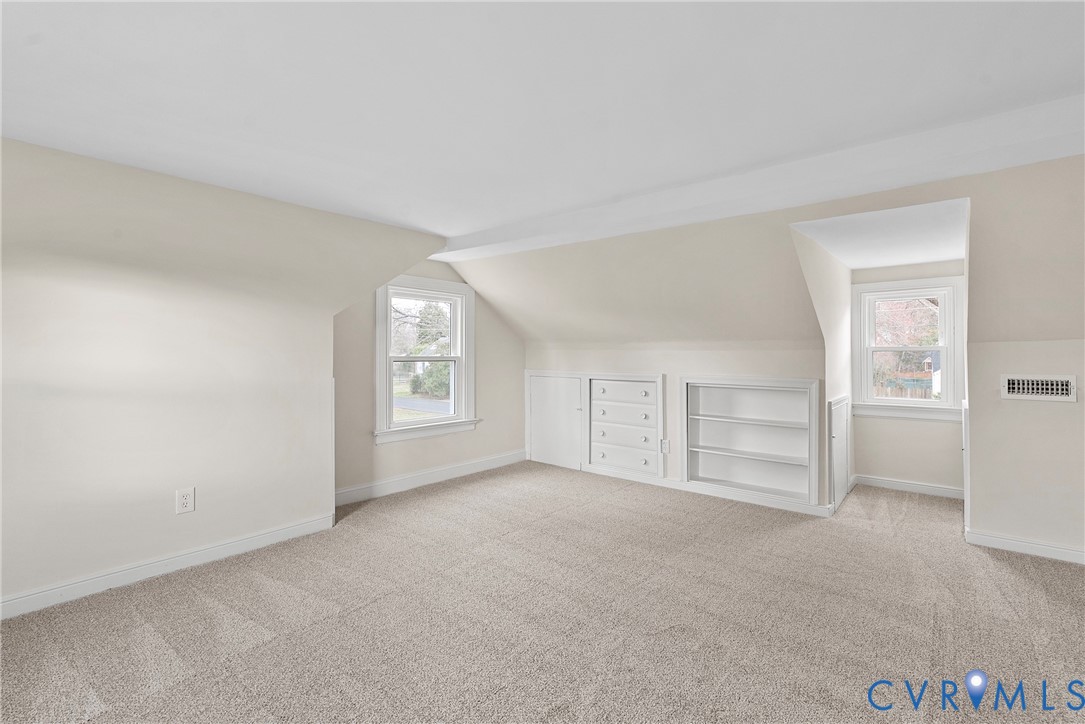 2505 Lincoln Ave