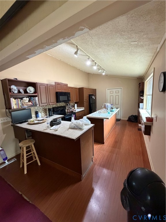 693 Blackberry Ln