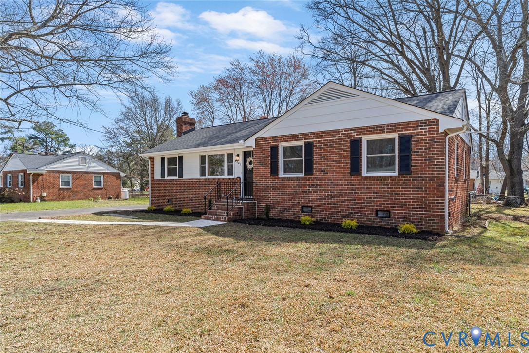 8307 Emerald Ln