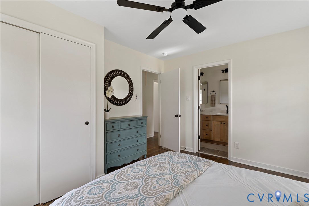 8307 Emerald Ln