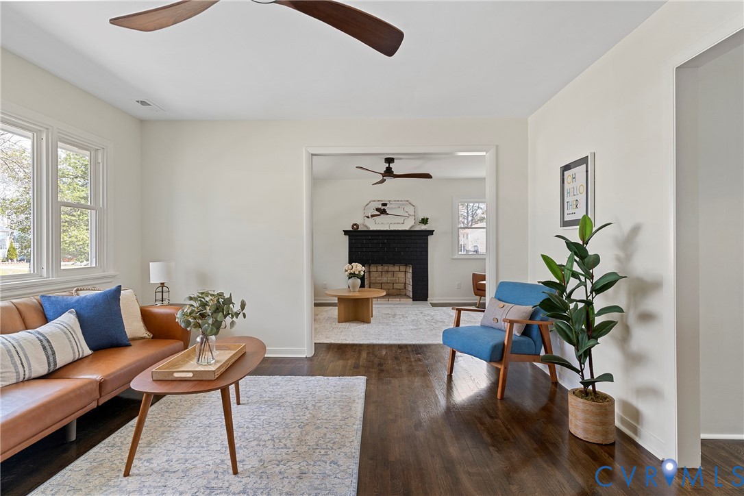 8307 Emerald Ln