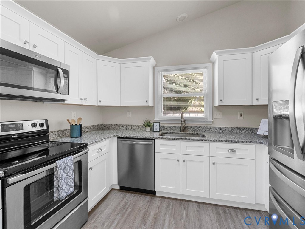 12206 Timber Trail Dr