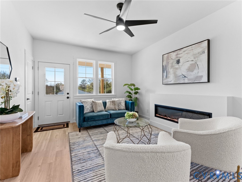 317 S 19th Ave