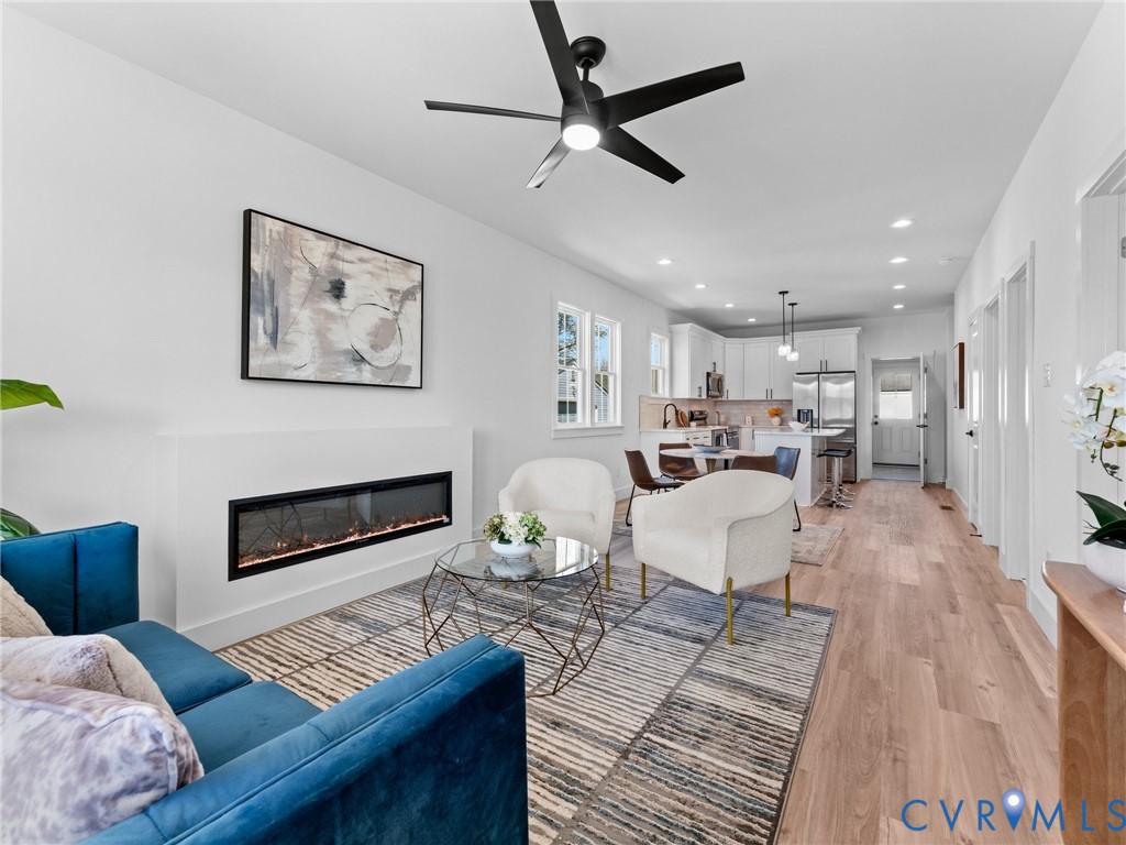 317 S 19th Ave