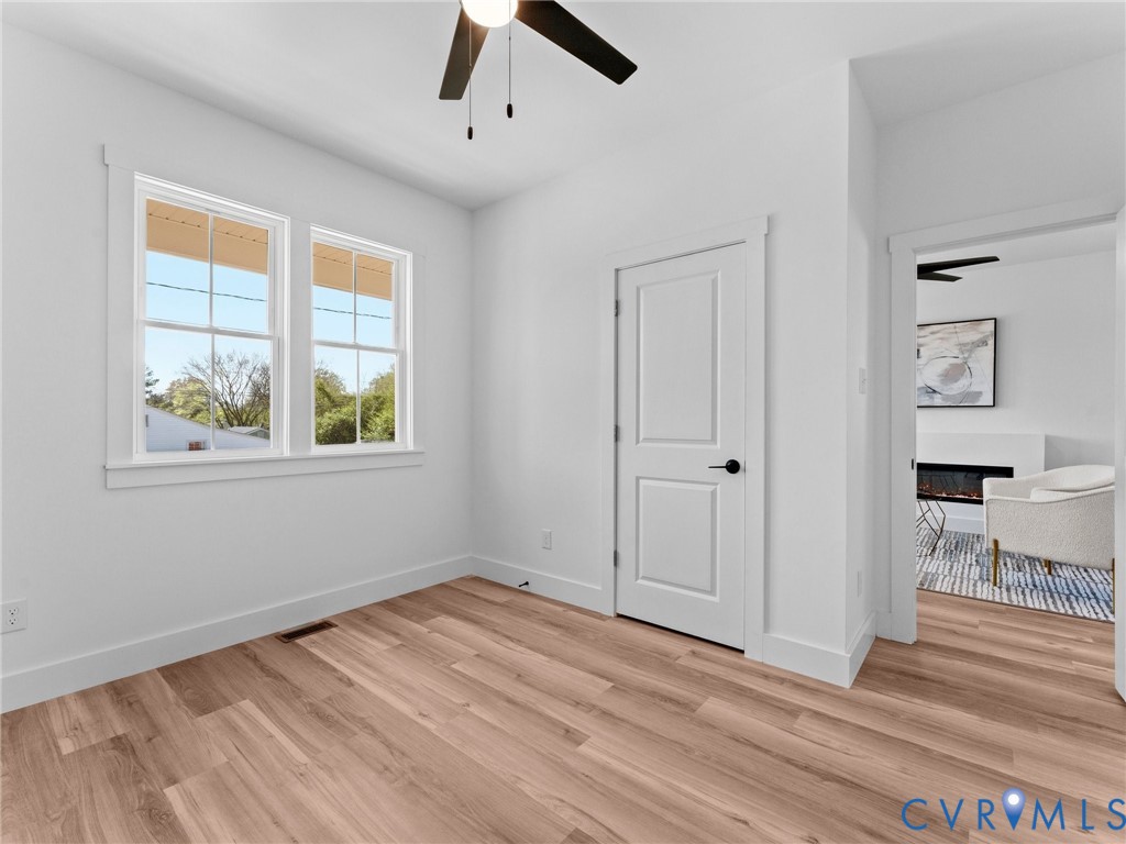 317 S 19th Ave
