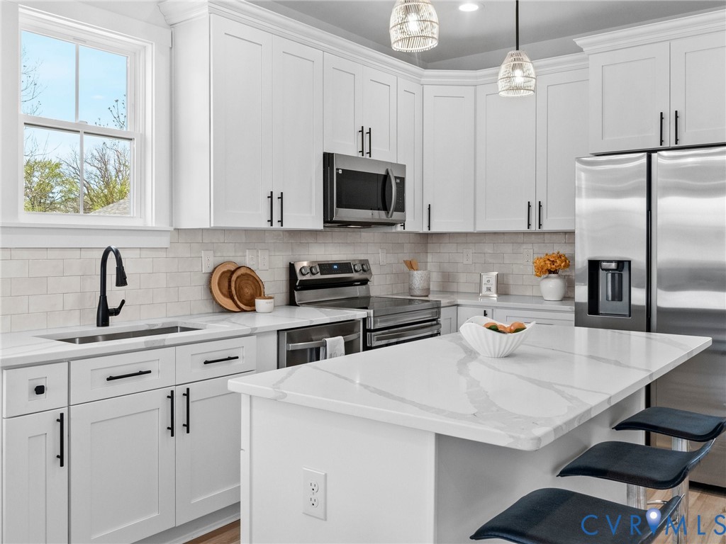 317 S 19th Ave