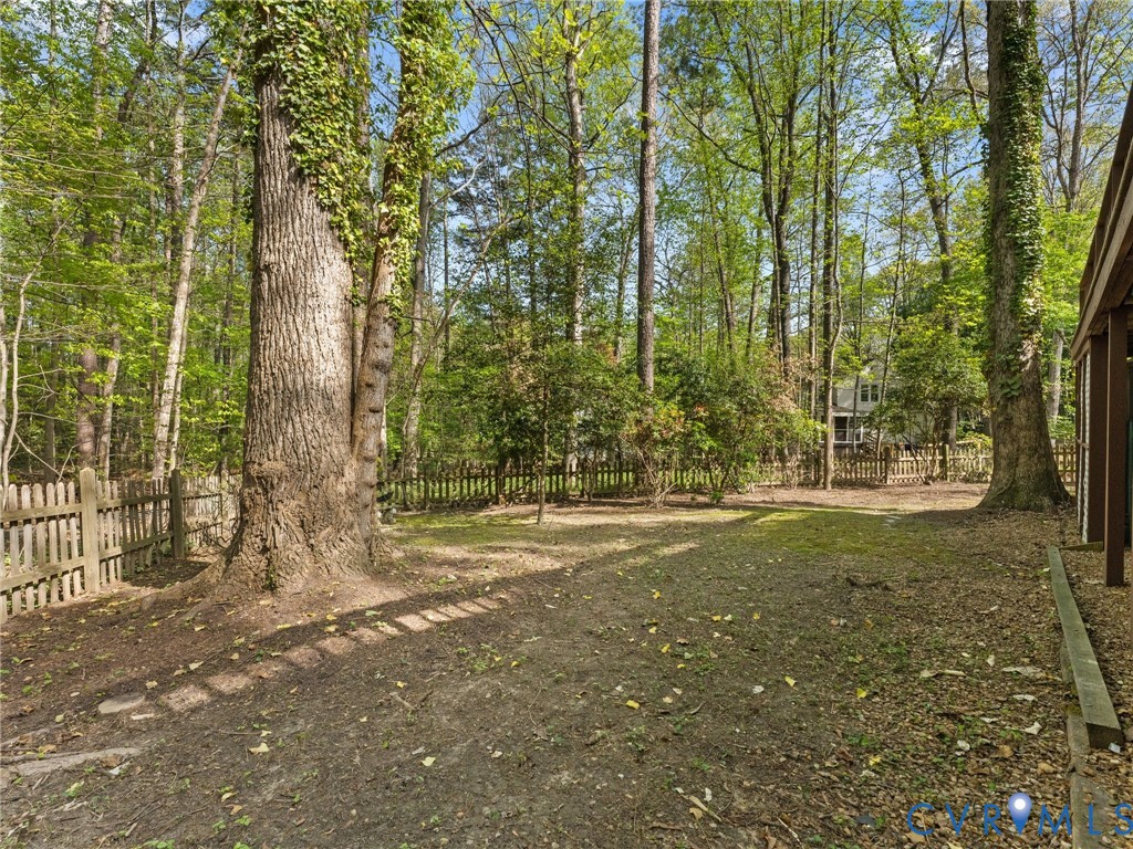 5605 Woods Walk Rd